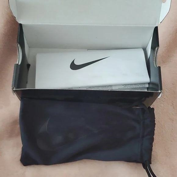 Nike Ascendant Aviator Sunglasses - Picture 9 of 9